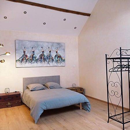 La Grange De Marie A St Angel - Magnifique Grange Renovee En Loft Pour 1 A 6 Pers Villa Saint-Angel  Eksteriør billede